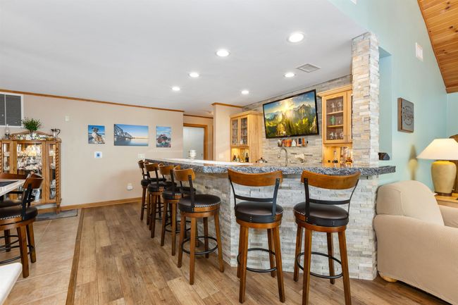 1207 - 2015-7 Czech Court, Condo with 3 bedrooms, 2 bathrooms and null parking in STRONGS PRAIRIE WI | Image 11