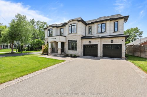 390 Sandhurst Dr, Oakville, ON, L6L4L3 | Card Image