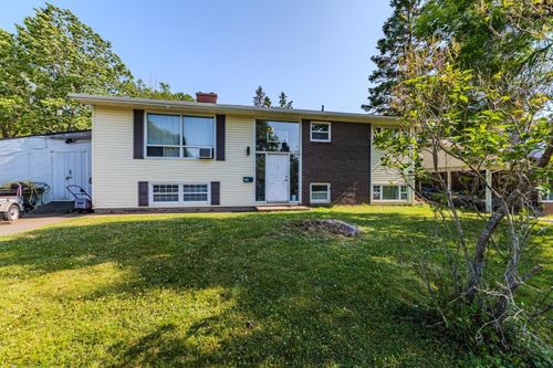 42 Edgewood Dr, Truro, NS, B2N1N9 | Card Image