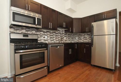 744 S 18th St, PHILADELPHIA, PA, 19146-1836 | Card Image