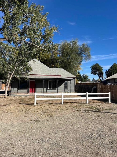 861 8th Ave N, Payette, ID, 83661-2254 | Card Image