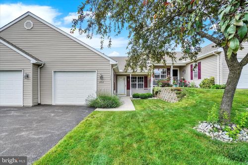 202 Equine Cv, RED LION, PA, 17356-8779 | Card Image
