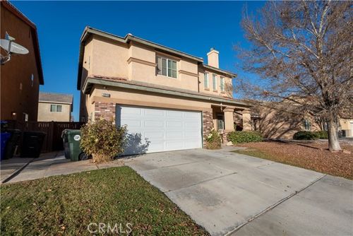 13946 Estate Way, Victorville, CA, 92394 | Card Image