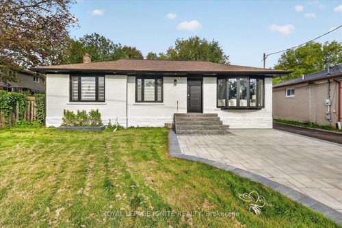 103 Baker St, Stouffville, ON, L4A4X9 | Card Image