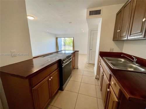 apt-b6-7250 Sw 94th Pl, Miami, FL, 33173-3237 | Card Image