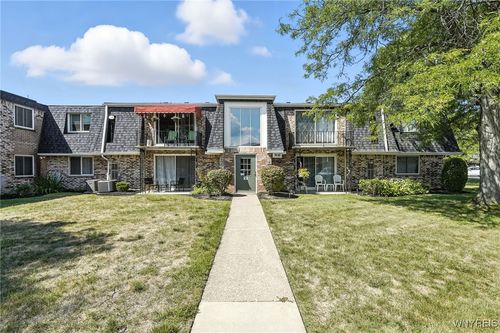 78 Foxberry Dr, Amherst, NY, 14068-1009 | Card Image