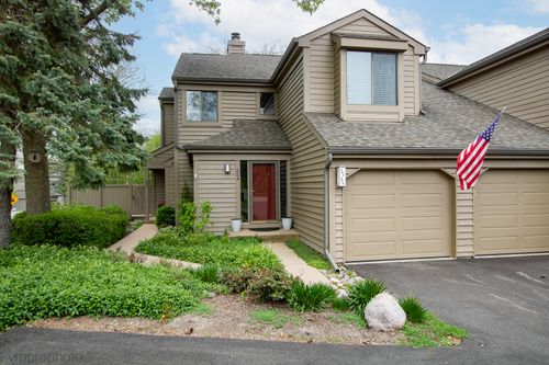 884-884 Shoreline Rd, Lake Barrington, IL, 60010-3887 | Card Image