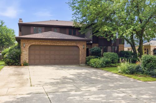 301 N Catino Ct, Mount Prospect, IL, 60056-2646 | Card Image