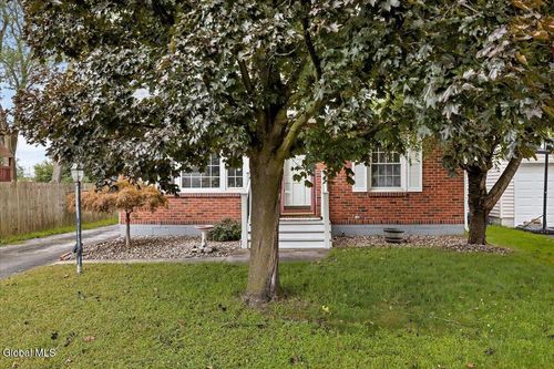 3285 Franklin St, Rotterdam, NY, 12306-1438 | Card Image