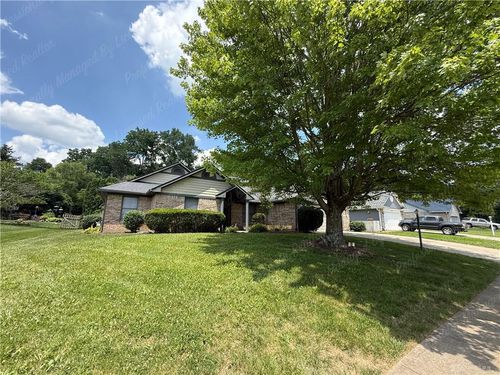 3350 Heritage Trace Dr W, Bellbrook, OH, 45305-9774 | Card Image
