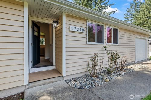 17218 12th Ave E, Spanaway, WA, 98387-7704 | Card Image