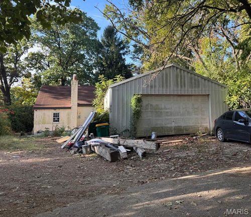 357 Adrian Dr, Saint Louis, MO, 63137-3202 | Card Image