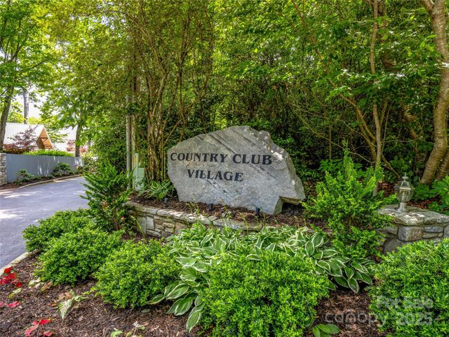 66 Country Club Village Drive, Condo with 3 bedrooms, 3 bathrooms and null parking in Lake Toxaway NC | Image 40