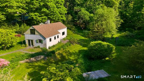 15 Old Mailcoach Rd, Redding, CT, 06896-2310 | Card Image