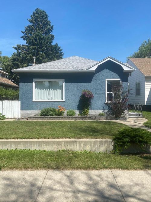 1241 6 Avenue S, Lethbridge, AB, T1J1A3 | Card Image