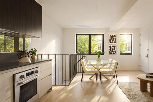 1-17 Dodworth St, Brooklyn, NY, 11221-2513 | Card Image
