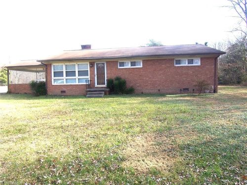 2533 E Woodlyn Way, Greensboro, NC, 27407-5041 | Card Image