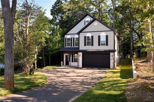 337 Petree Rd, Winston Salem, NC, 27106-4405 | Card Image