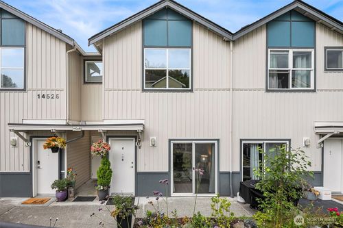 unit-d-14525 1st Ln Ne, Duvall, WA, 98019-6462 | Card Image