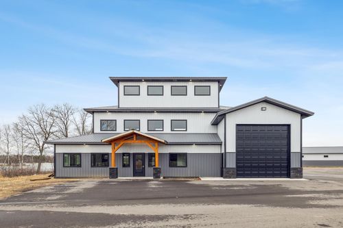 4527 Brady Blvd., Brainerd, MN, 56401 | Card Image