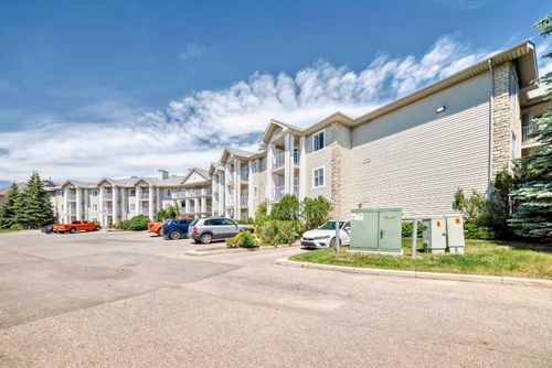 3202-6818 Pinecliff Grove Ne, Calgary, AB, T1Y7L2 | Card Image
