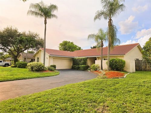 9091 Nw 11th Ct, Plantation, FL, 33322-4910 | Card Image