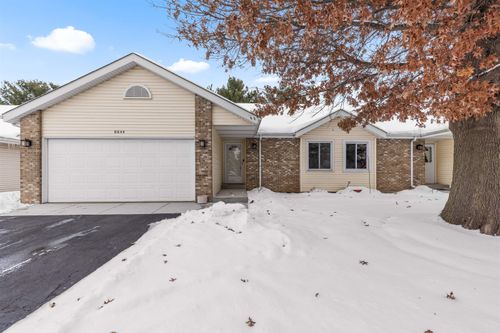 6644 N Point Rd, Rockford, IL, 61108-2564 | Card Image