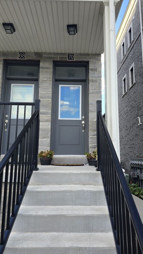 70-383 Dundas St E, Hamilton, ON, L8B1X6 | Card Image