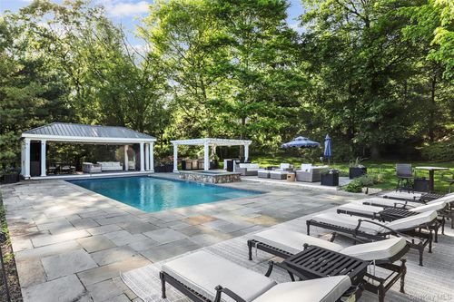 2 Cerf Ln, Mount Kisco, NY, 10549-4050 | Card Image