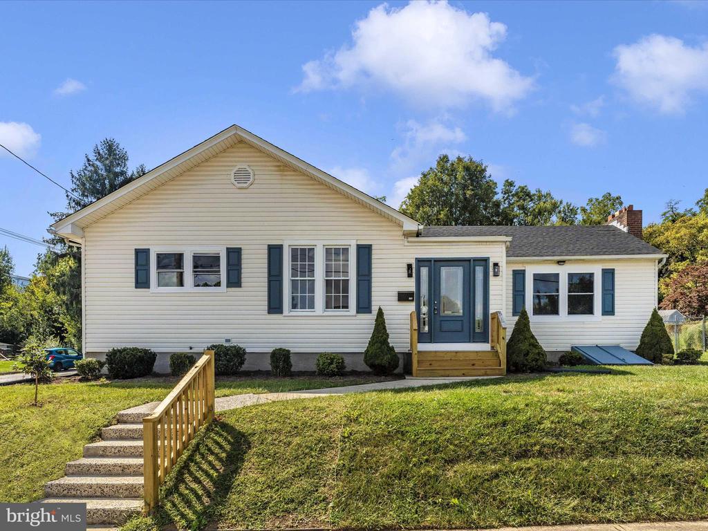 Armstrong Ave, Hagerstown, MD 21740