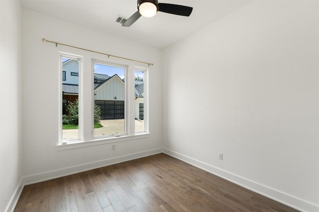 B - 4020 Valley View Rd, House other with 3 bedrooms, 3 bathrooms and 2 parking in Austin TX | Image 25