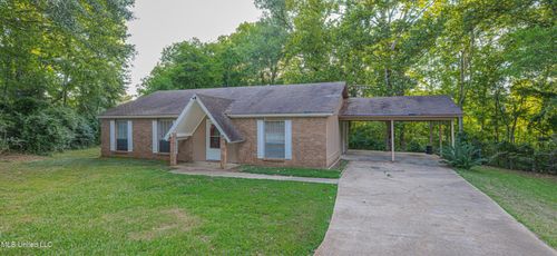 126 Pine Cv, Jackson, MS, 39212-3535 | Card Image