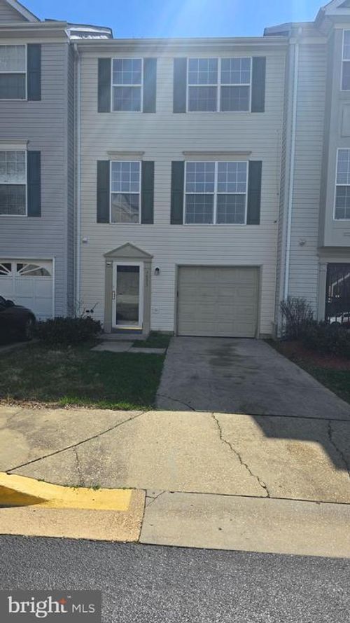 7513 Arcade Ct, Landover, MD, 20785-5863 | Card Image