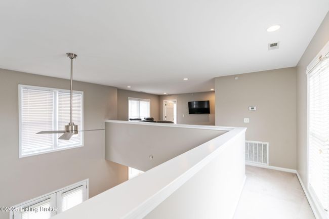 10600 Norton Commons Walk, Condo with 2 bedrooms, 2 bathrooms and null parking in Prospect KY | Image 16