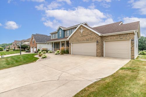 673 Davis Cir, Crown Point, IN, 46307-8997 | Card Image