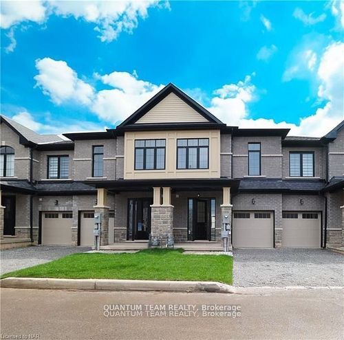 7403 Sandy Ridge Common, Niagara Falls, ON, L2G7R2 | Card Image