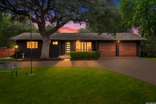 604 Schweppe St, Boerne, TX, 78006-2941 | Card Image