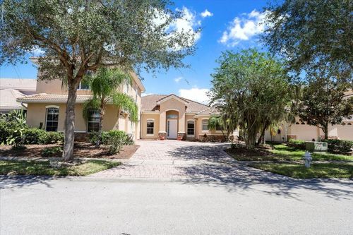 3757 Eagle Isle Cir, KISSIMMEE, FL, 34746-1910 | Card Image