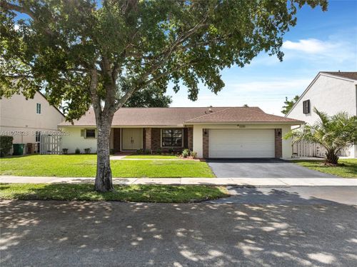 1110 Cedar Creek Way, Davie, FL, 33325-3055 | Card Image