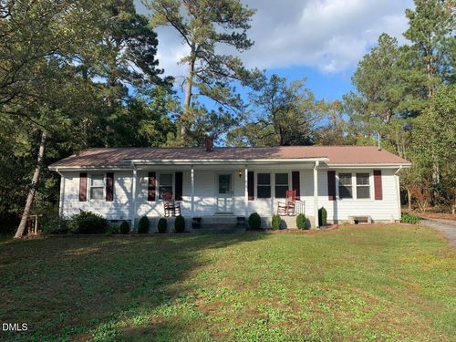204 Shaws Pond Rd, Four Oaks, NC, 27524-8007 | Card Image