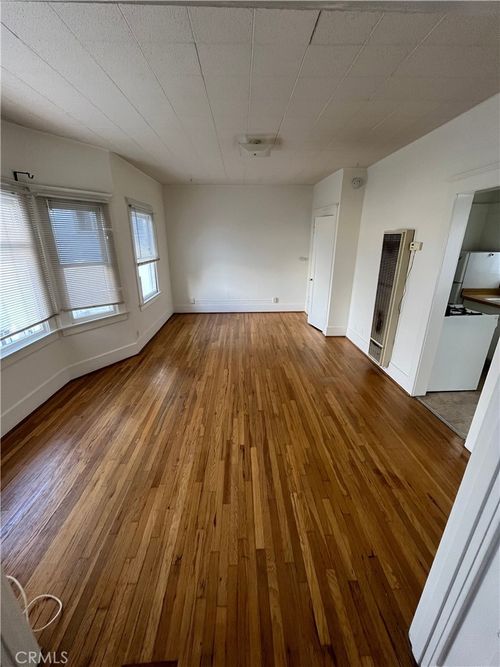 12 12th Pl, Long Beach, CA, 90802-6003 | Card Image