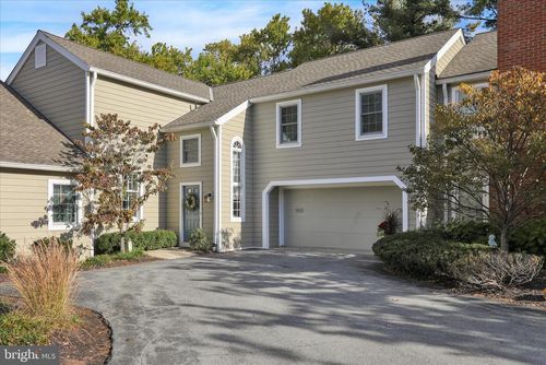 1907 Meadow Ln, WYOMISSING, PA, 19610-2705 | Card Image