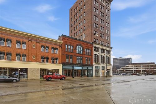 apt-3b-38 High St, Springfield, OH, 45502-1250 | Card Image