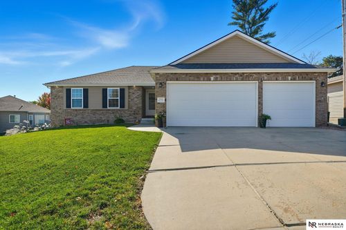 7909 Leo Ln, Lincoln, NE, 68505-3209 | Card Image