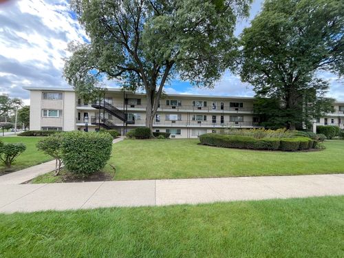 2b-501 E Prospect Ave, Mount Prospect, IL, 60056-3340 | Card Image