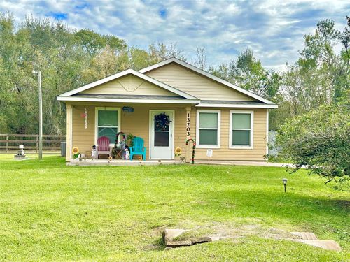 13203 County Road 748, Sandy Point, TX, 77583-5019 | Card Image