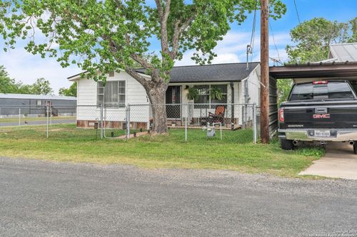 1001 Green St, Poth, TX, 78147-0708 | Card Image