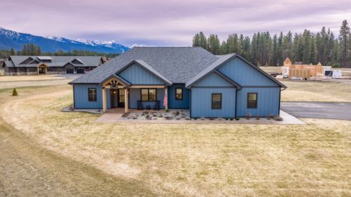 697 Sweetgrass Ranch Rd, Kalispell, MT, 59901-9084 | Card Image