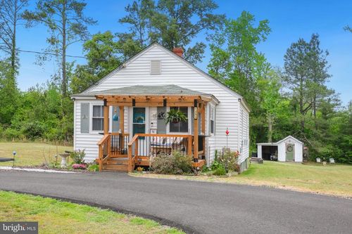 1253 Mulberry Rd, Farnham, VA, 22460-2724 | Card Image