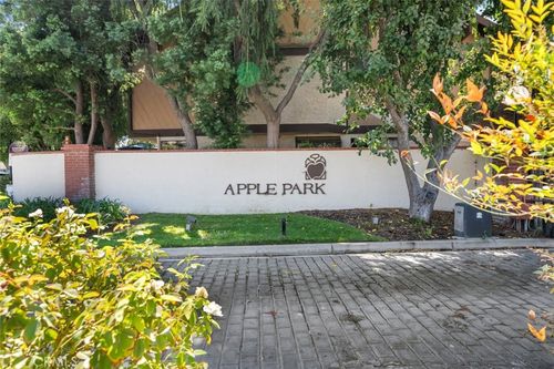 unit-b-24843 Apple St, Newhall, CA, 91321-2645 | Card Image